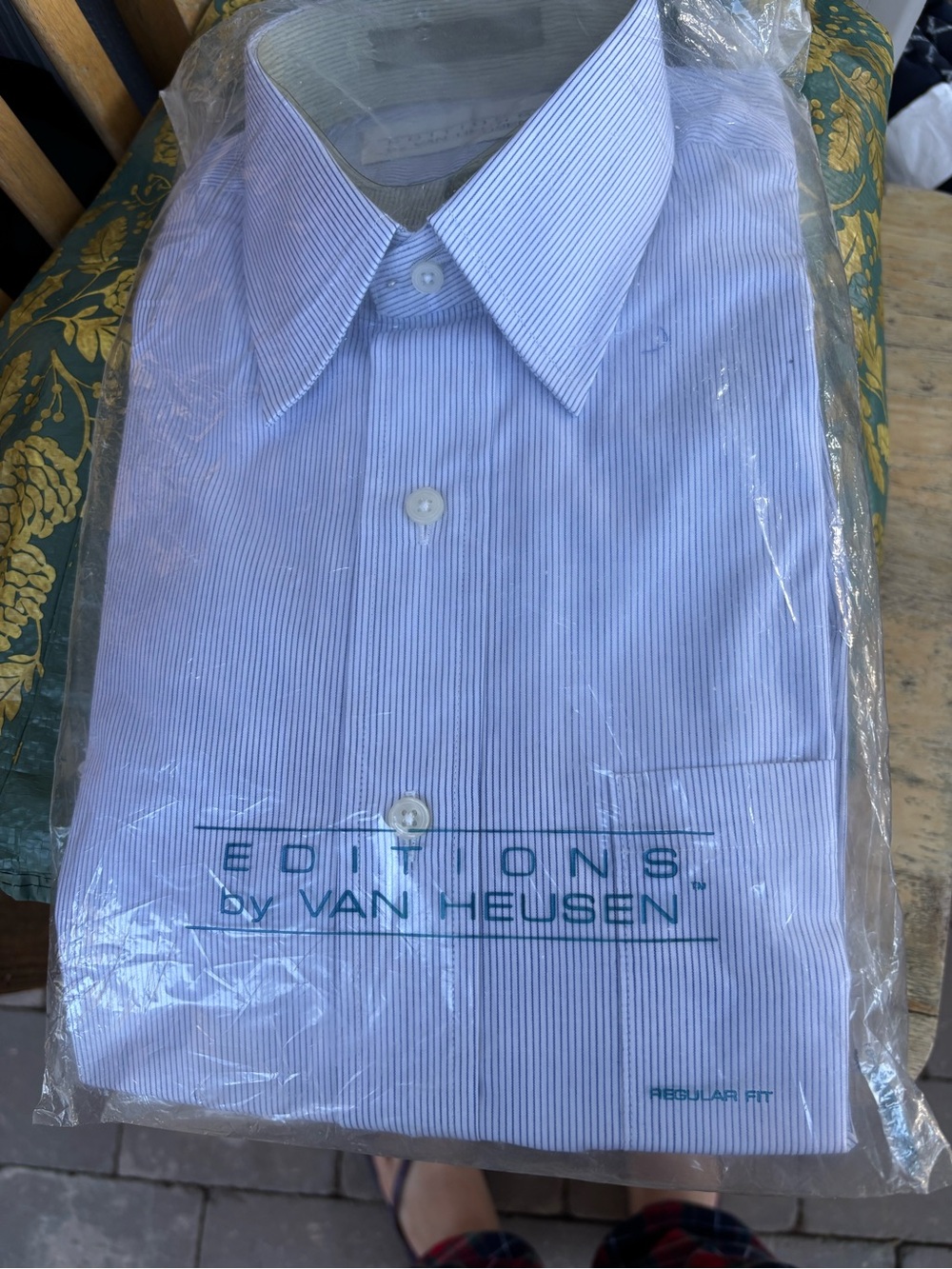 Van Heusen Men’s white with blue stripes Dress Shirt - Regular Fit NWT
